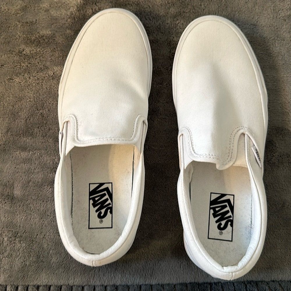 Vans slip on shoes